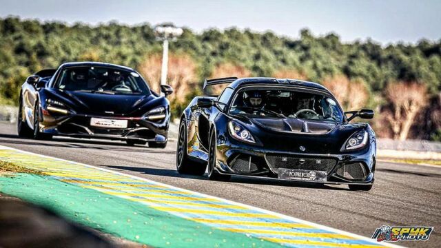 🔥 sur la route des 24h du mans 🔥
📸@spyk_photo
.
#porsche #gt #bmw #ferrari #elise #lotus #audi #lamborghini #mercedes #turbo #car #carrera #macan #instagood #supercars #supercar #exige #porscheclub #carporn #race #like #mclaren #porschelife #volkswagen #racing #monster #luxury #carlifestyle #cup #love